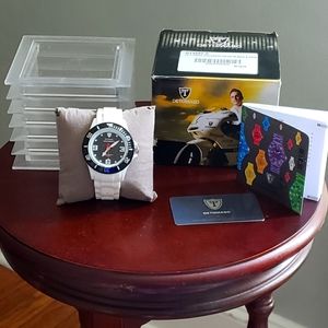 DeTomaso Italian Watch - Woman's